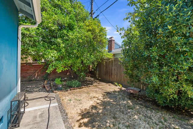5342 6th Ave, Sacramento, CA 95820