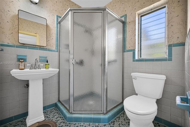 6303 SW 43rd St, South Miami, FL 33155