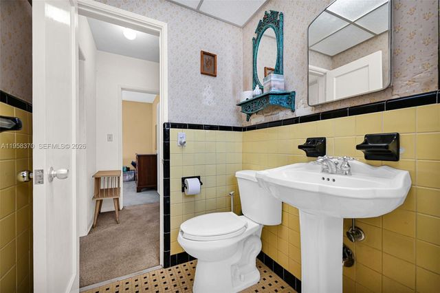 6303 SW 43rd St, South Miami, FL 33155