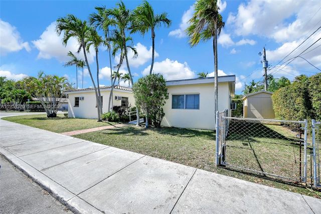 6303 SW 43rd St, South Miami, FL 33155