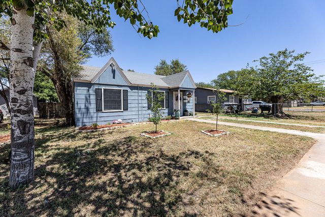 2004 26th Street, Lubbock, TX 79411