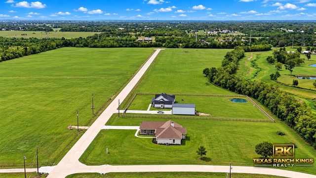 1915 Rymal Ranch Road, Algoa, TX 77511