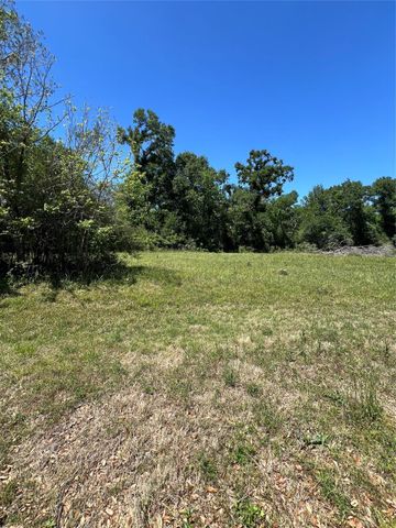 131 Hidden Horse Trail, Angleton, TX 77515