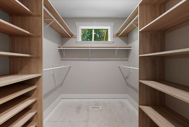 8806 Lakewood Trail, Berrien Twp, MI 49102