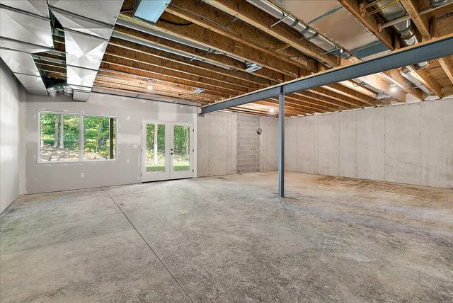 8806 Lakewood Trail, Berrien Twp, MI 49102