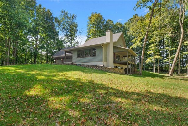 8806 Lakewood Trail, Berrien Twp, MI 49102