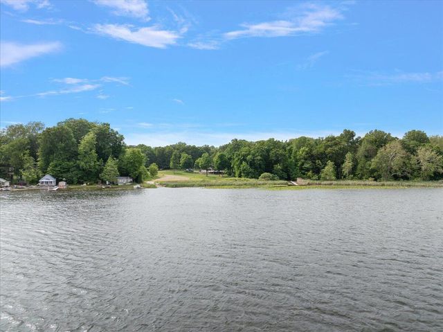 8806 Lakewood Trail, Berrien Twp, MI 49102