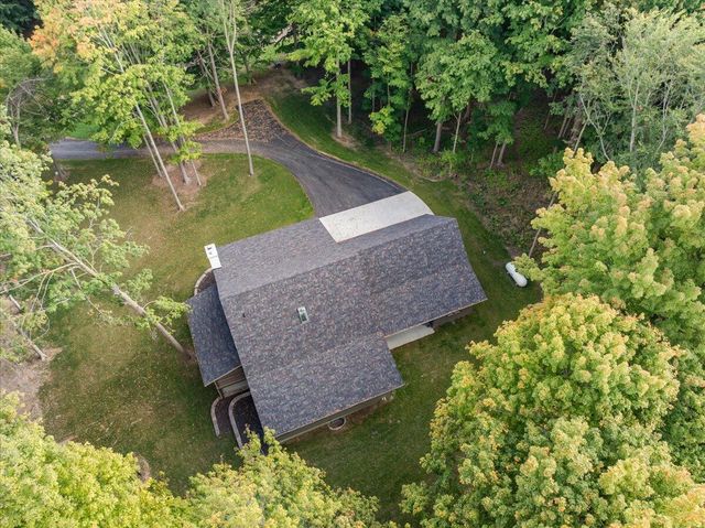 8806 Lakewood Trail, Berrien Twp, MI 49102