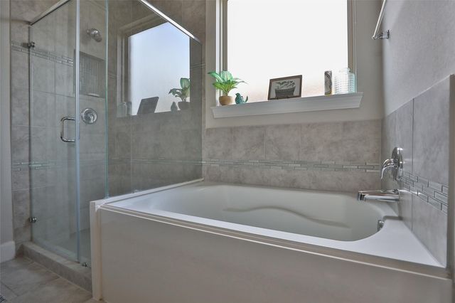 2810 Bluesage Bluff Drive, Richmond, TX 77406