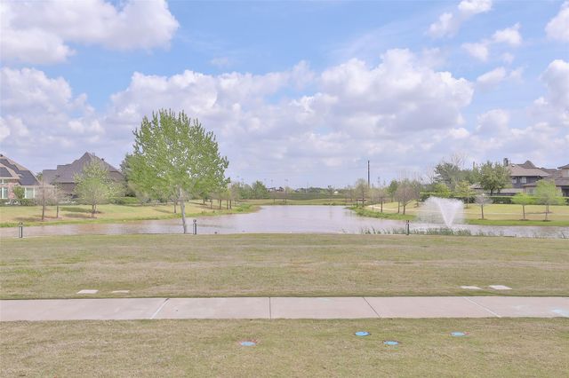 2810 Bluesage Bluff Drive, Richmond, TX 77406