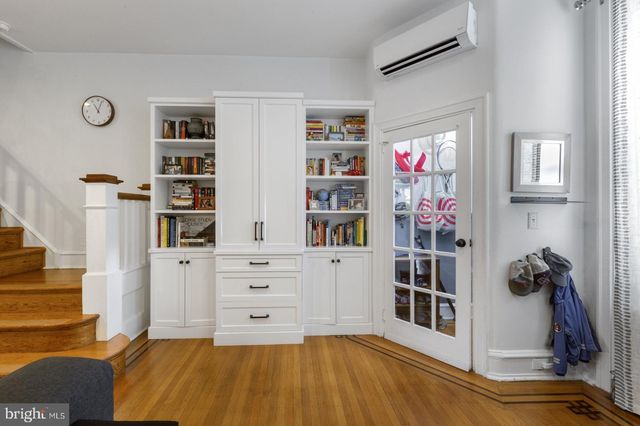 331 E THOMPSON ST, Philadelphia, PA 19125