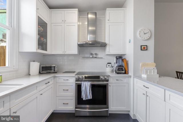 331 E THOMPSON ST, Philadelphia, PA 19125