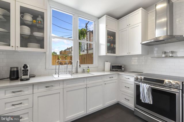 331 E THOMPSON ST, Philadelphia, PA 19125