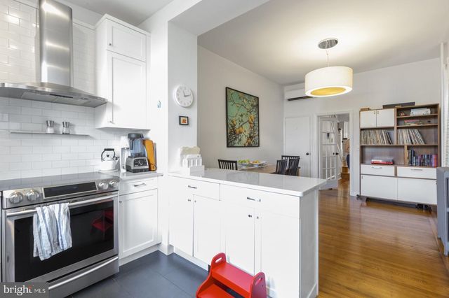 331 E THOMPSON ST, Philadelphia, PA 19125