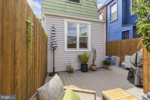 331 E THOMPSON ST, Philadelphia, PA 19125