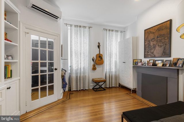 331 E THOMPSON ST, Philadelphia, PA 19125