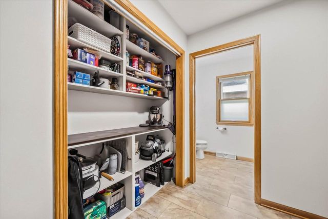 217 Bley PARKWAY, Port Washington, WI 53074