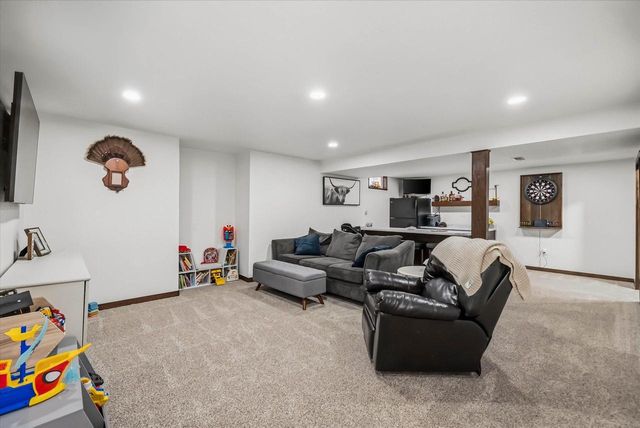 217 Bley PARKWAY, Port Washington, WI 53074