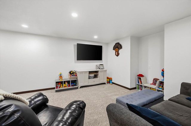 217 Bley PARKWAY, Port Washington, WI 53074