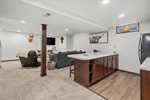 217 Bley PARKWAY, Port Washington, WI 53074