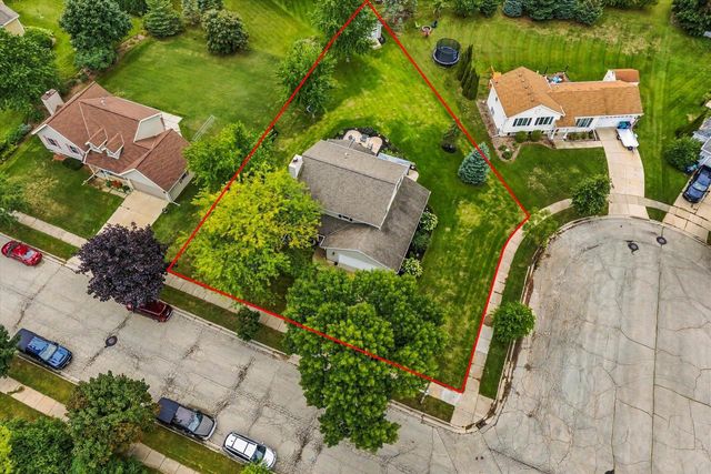 217 Bley PARKWAY, Port Washington, WI 53074