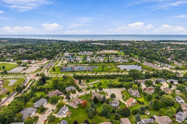 217 Bley PARKWAY, Port Washington, WI 53074