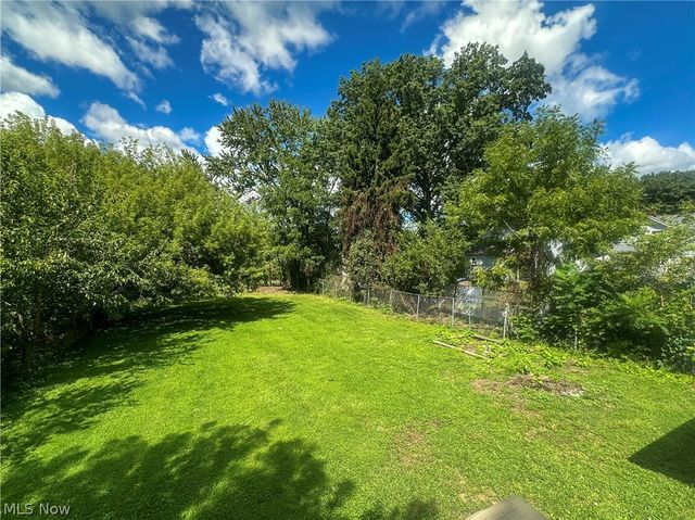 322 West Street, Niles, OH 44446