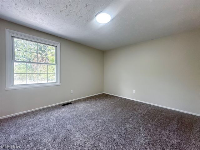 322 West Street, Niles, OH 44446