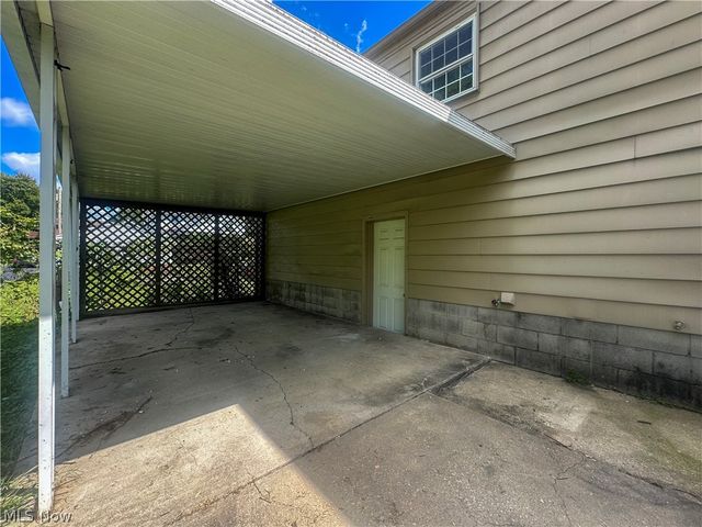 322 West Street, Niles, OH 44446