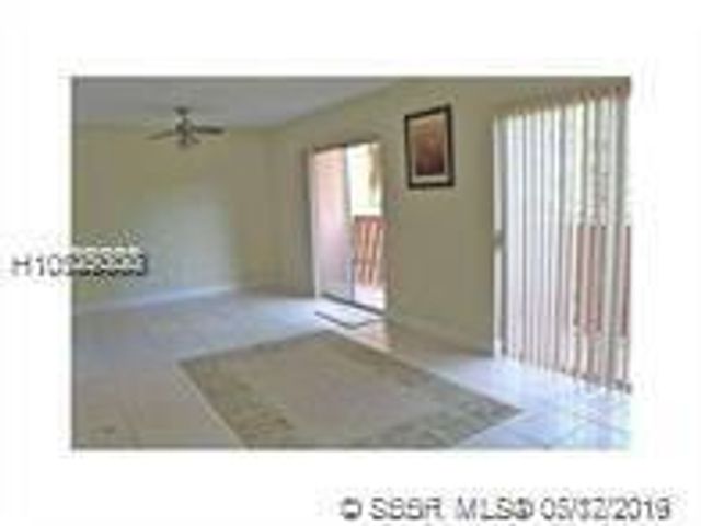 8917 NW 28th Drive 52d, Coral Springs, FL 33065