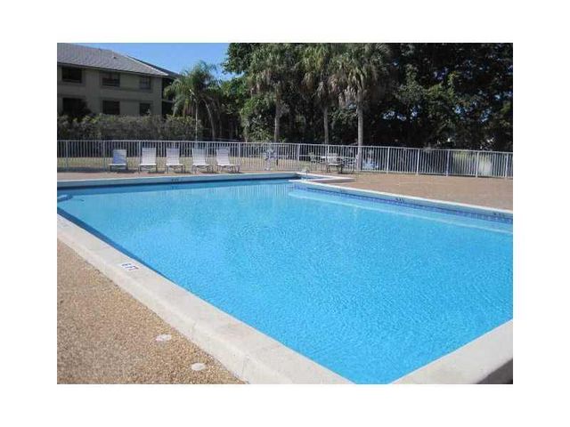 8917 NW 28th Drive 52d, Coral Springs, FL 33065