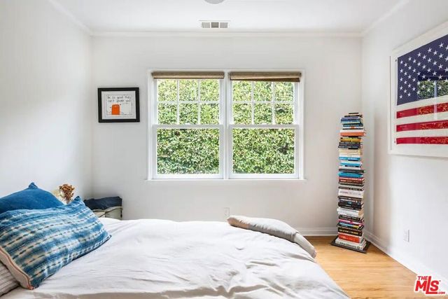 1972 Stearns Drive, Los Angeles, CA 90034