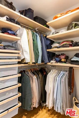 1972 Stearns Drive, Los Angeles, CA 90034