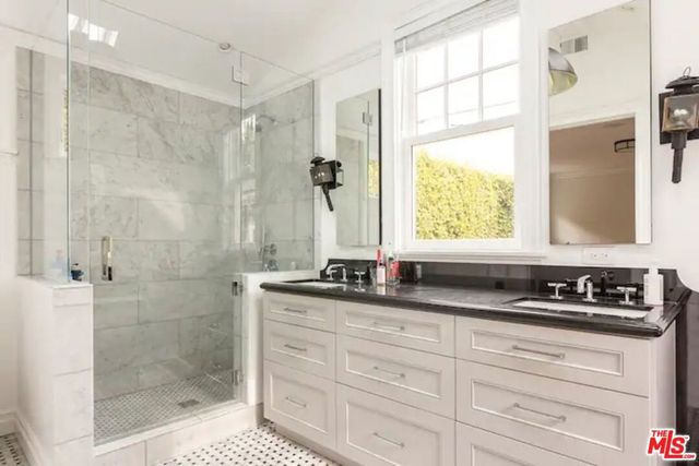 1972 Stearns Drive, Los Angeles, CA 90034