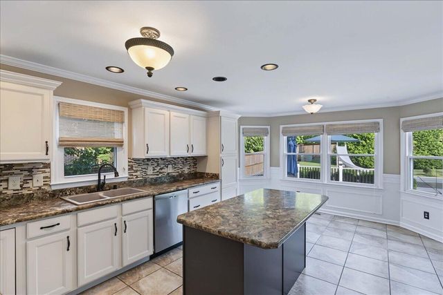2501 Abbeywood Place, Lexington, KY 40515