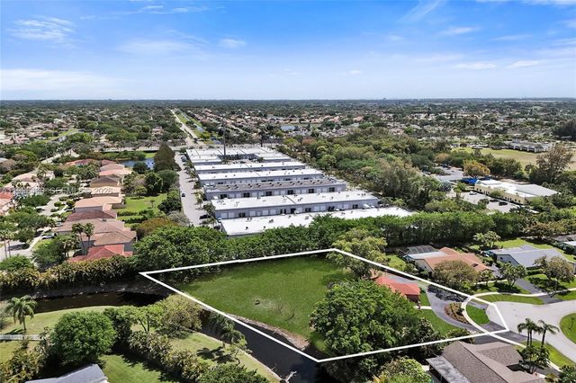 18428 S 102nd Way S, Boca Raton, FL 33498