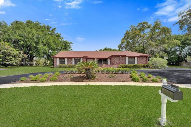 18428 S 102nd Way S, Boca Raton, FL 33498