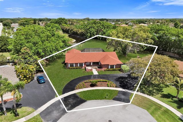 18428 S 102nd Way S, Boca Raton, FL 33498
