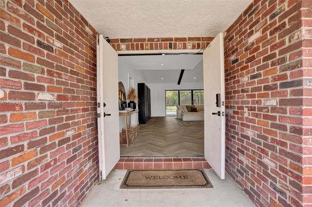 18428 S 102nd Way S, Boca Raton, FL 33498