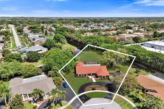 18428 S 102nd Way S, Boca Raton, FL 33498