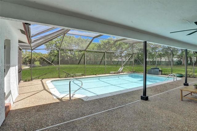 18428 S 102nd Way S, Boca Raton, FL 33498