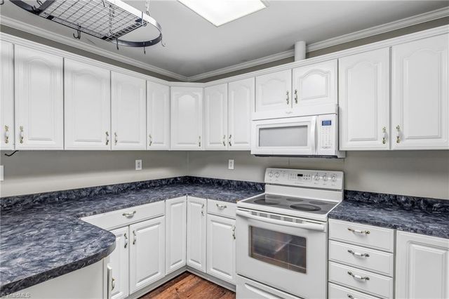 104 Windover Drive, Pinnacle, NC 27043