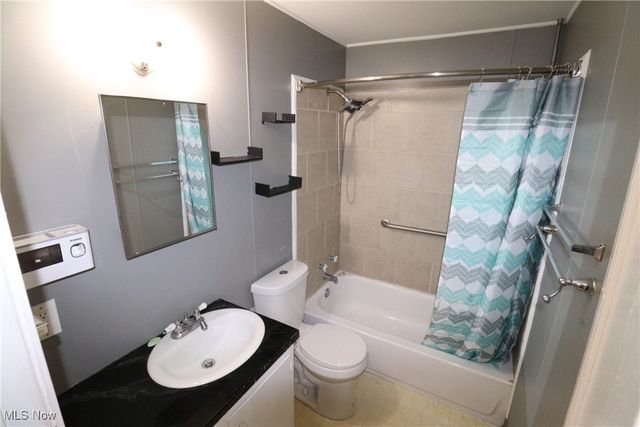 22, 23 Gish Road, Rittman, OH 44270