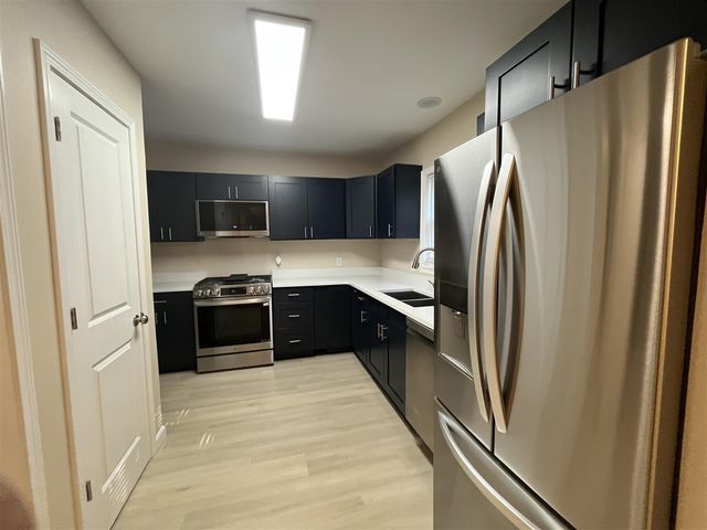 1314 Blakeslee Street, Kalamazoo, MI 49006