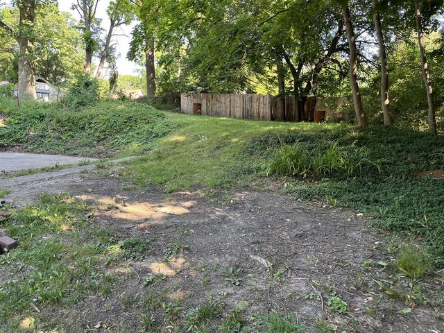 1314 Blakeslee Street, Kalamazoo, MI 49006