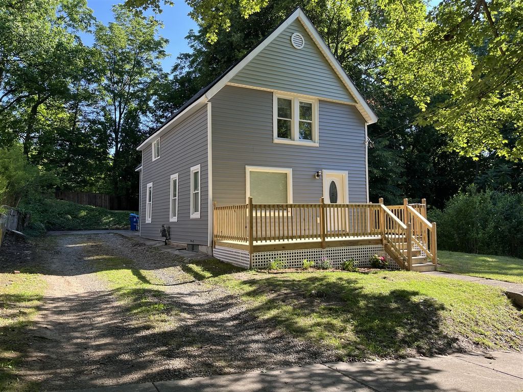 1314 Blakeslee Street, Kalamazoo, MI 49006