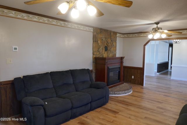 1803 Vine Street, Elizabeth City, NC 27909