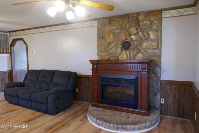 1803 Vine Street, Elizabeth City, NC 27909