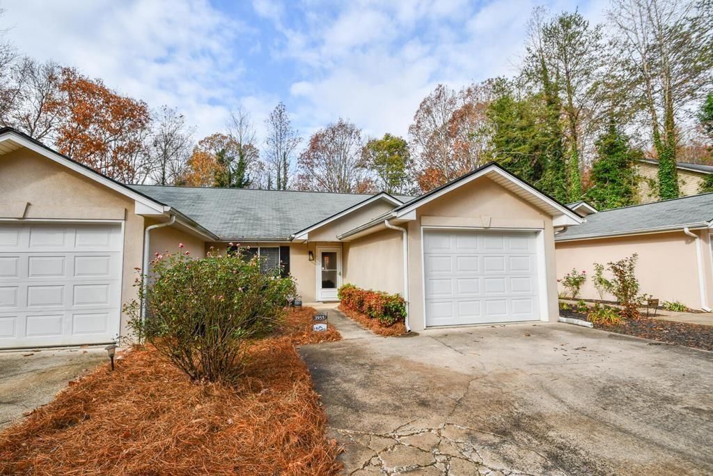 3955 Hidden Hollow Drive, Gainesville, GA 30506