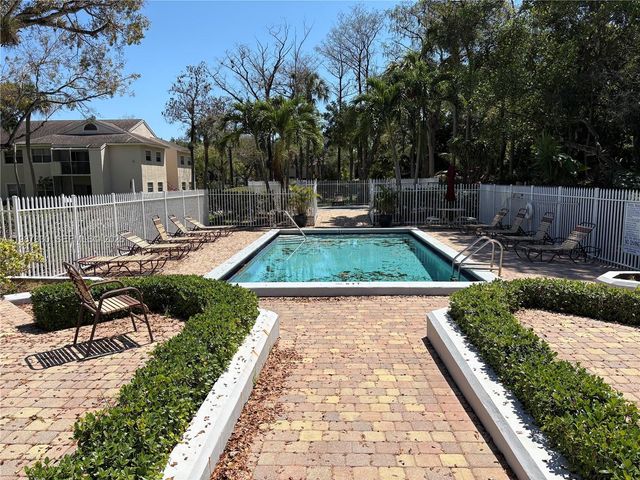 601 Cypress Lake Blvd P14, Deerfield Beach, FL 33064